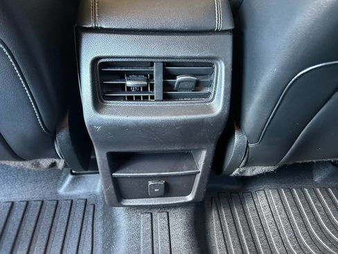 Used 2018 Ford Edge Sport w/ Cold Weather Package AWD/4WD image 15