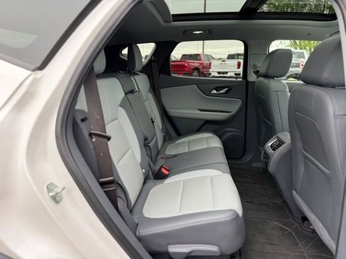 Used 2020 Chevrolet Blazer LT w/ Sound & Technology Package FWD image 22