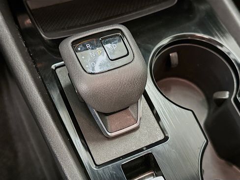 Used 2023 Nissan Rogue SV image 24