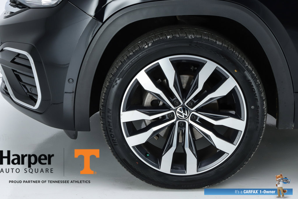 New 2023 Volkswagen Atlas Cross Sport SEL Premium R-Line AWD/4WD image 5