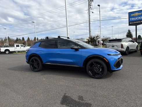 New 2026 Chevrolet Equinox EV RS image 7