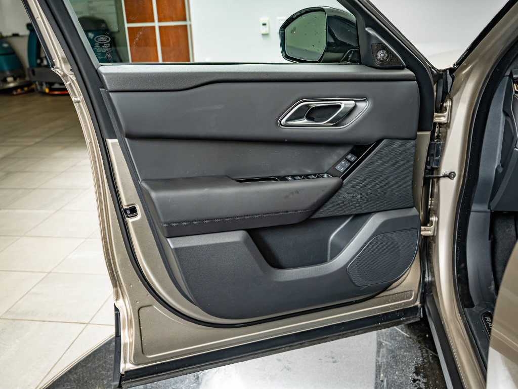 New 2026 Land Rover Range Rover Velar S AWD/4WD image 19