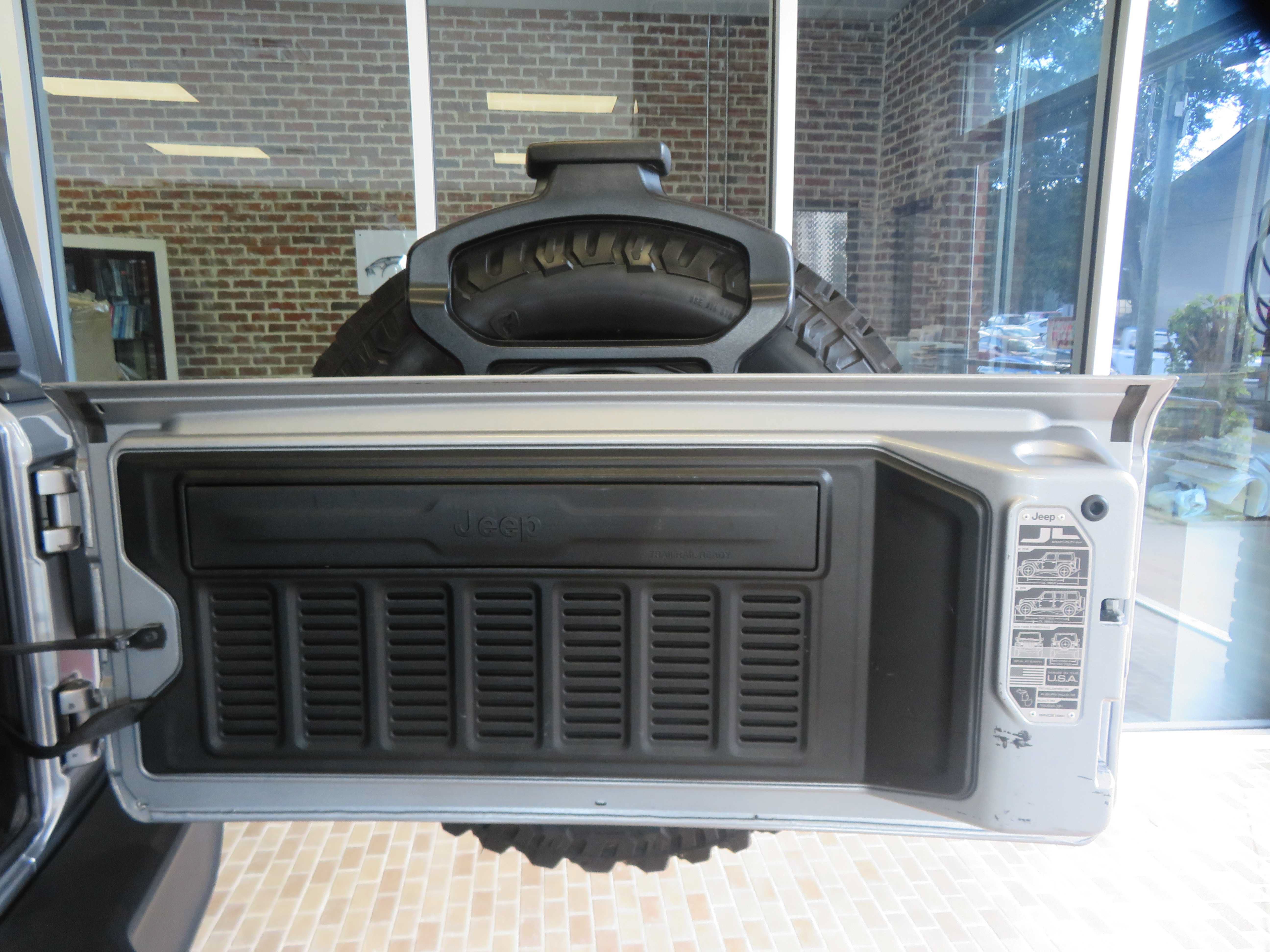 Used 2020 Jeep Wrangler Unlimited Sport AWD/4WD image 43