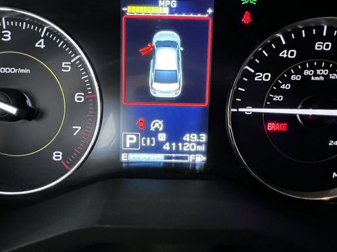 Used 2023 Subaru Crosstrek 2.5i Sport AWD/4WD image 12