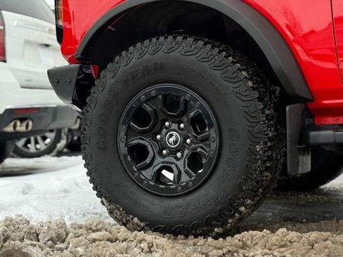 Used 2023 Ford Bronco Wildtrak image 49