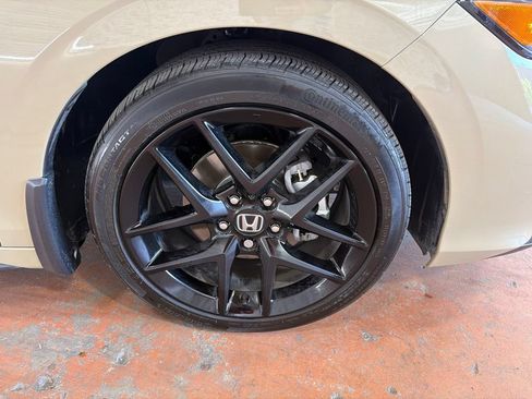 Used 2025 Honda Civic Sport image 10