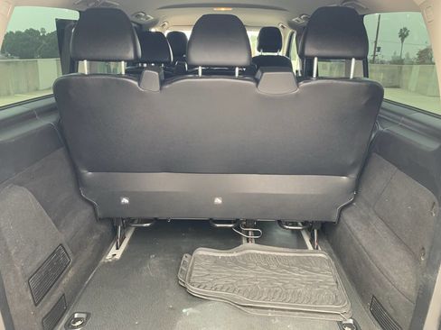 Used 2017 Mercedes-Benz Metris Passenger image 20
