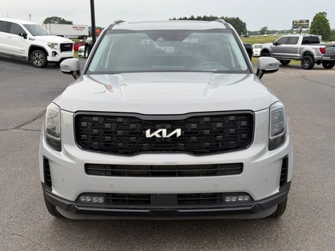 Used 2022 Kia Telluride SX AWD/4WD image 3