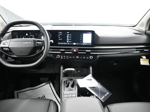 New 2026 Kia Sportage SX FWD image 33