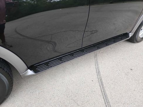 Used 2018 Nissan Armada SV w/ Driver Package image 8