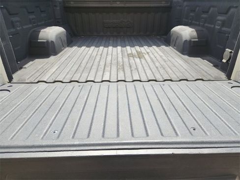 Used 2022 Chevrolet Silverado 1500 High Country w/ High Country Premium Package image 26