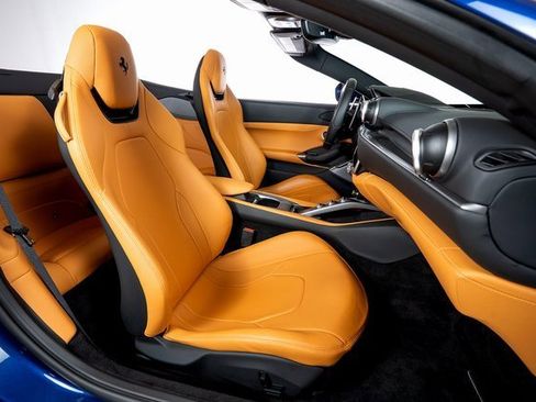 Used 2019 Ferrari Portofino image 50