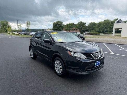 Used 2019 Nissan Rogue Sport S AWD/4WD image 4