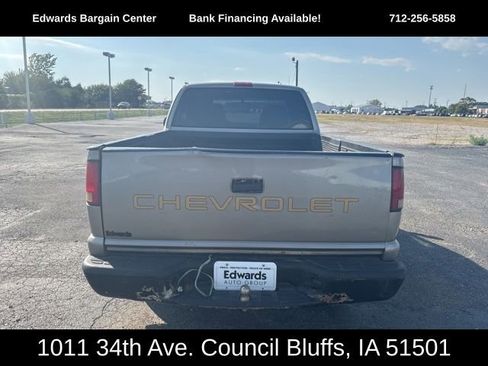 Used 2002 Chevrolet S10 Pickup 2WD Extended Cab w/ Comfort Convenience Pkg image 7