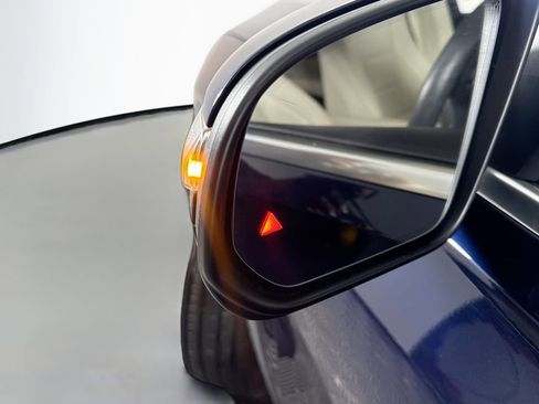 Used 2020 Mercedes-Benz GLE 350 w/ Premium Package image 21