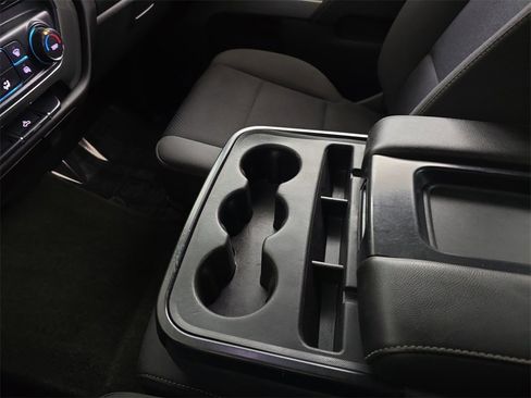 Used 2018 Chevrolet Silverado 1500 LT image 26