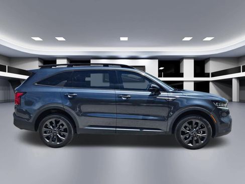 Certified 2023 Kia Sorento SX Prestige AWD/4WD image 7
