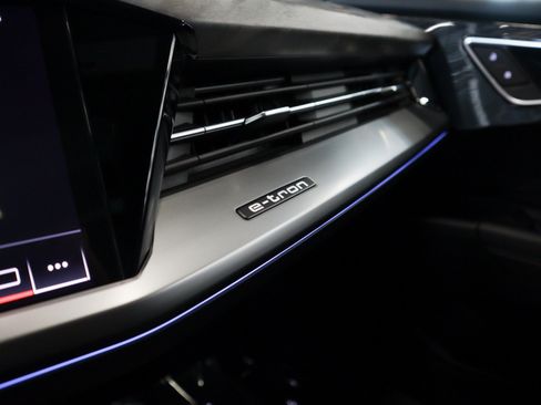 Used 2023 Audi Q4 e-tron Premium Plus w/ Premium Plus AWD/4WD image 22