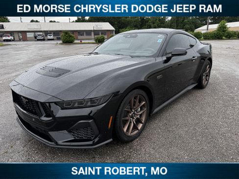 Used 2025 Ford Mustang GT Premium RWD image 4