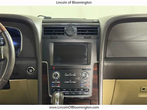 Used 2016 Lincoln Navigator L Reserve image 27