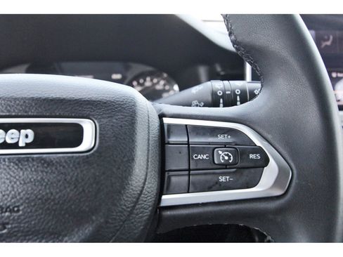 Used 2023 Jeep Compass Latitude AWD/4WD image 24