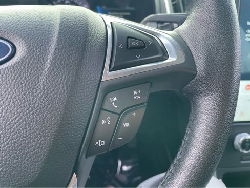 Used 2022 Ford Edge SEL w/ Convenience Package image 18