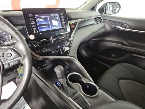 Used 2023 Toyota Camry LE image 18