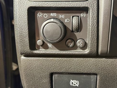 Used 2006 HUMMER H3 AWD/4WD image 9