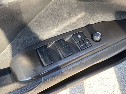 Used 2024 Toyota Camry SE image 20