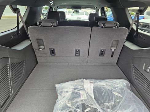 New 2026 Chevrolet Suburban LS w/ LPO, Dark Essentials Package RWD image 17