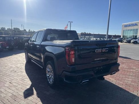 Used 2022 GMC Sierra 1500 Denali w/ Technology Package AWD/4WD image 7