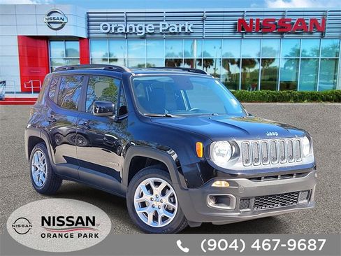 Used 2017 Jeep Renegade Latitude image 1