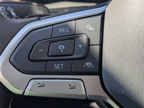 New 2026 Volkswagen Atlas SE FWD image 29