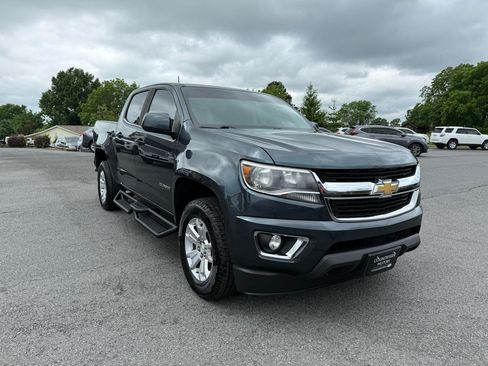 Used 2019 Chevrolet Colorado LT w/ LT Convenience Package RWD image 9