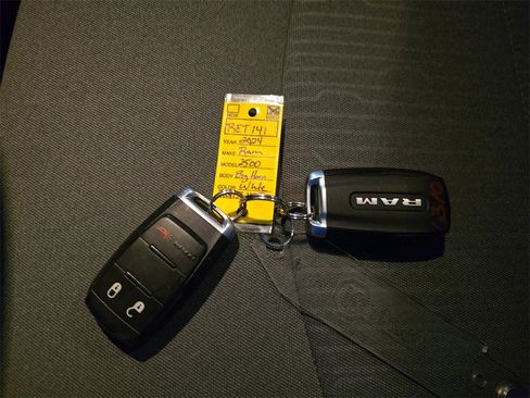 Used 2024 RAM 2500 Big Horn w/ Off Road Package image 34