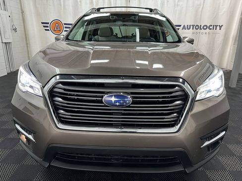 Used 2022 Subaru Ascent Limited w/ Technology Package AWD/4WD image 4