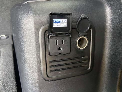 Used 2023 Toyota 4Runner SR5 Premium w/ Moonroof Package image 10