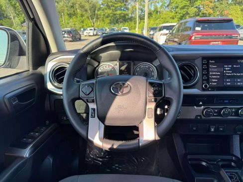Used 2023 Toyota Tacoma SR5 RWD image 21