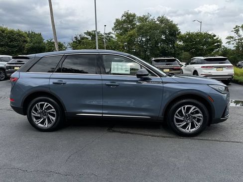 Certified 2023 Lincoln Corsair AWD w/ Equipment Group 101A image 4