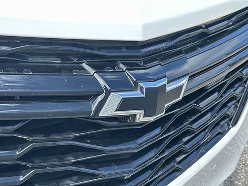 Used 2024 Chevrolet Equinox Premier FWD image 10