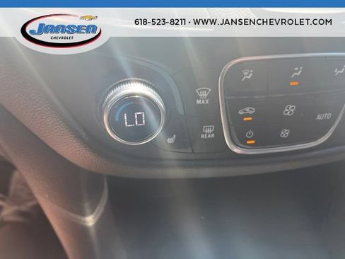 Used 2019 Chevrolet Equinox LT w/ Driver Convenience Package FWD image 24