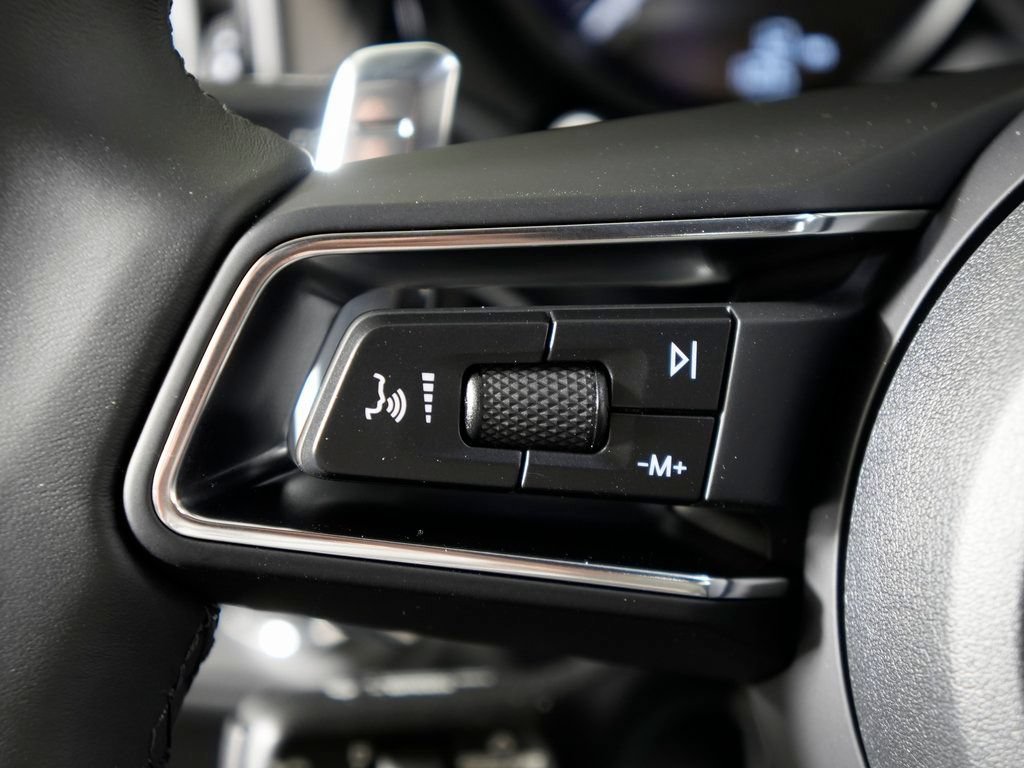 Used 2026 Porsche Macan AWD/4WD image 22