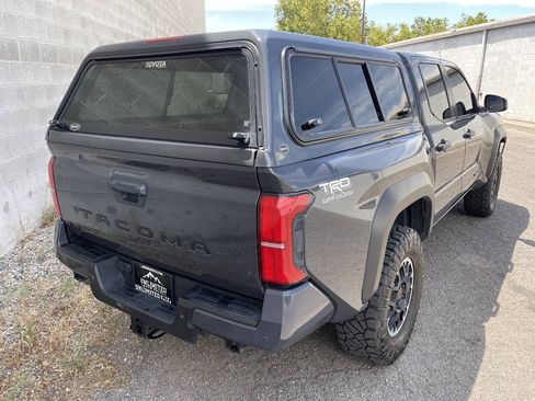 Used 2024 Toyota Tacoma TRD Off-Road w/ TRD Off Road Upgrade Package AWD/4WD image 4