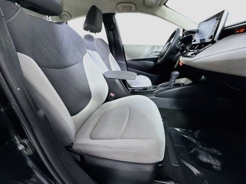 Used 2020 Toyota Corolla LE FWD image 29