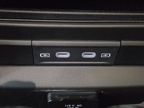 New 2026 RAM 1500 4x4 Crew Cab image 34