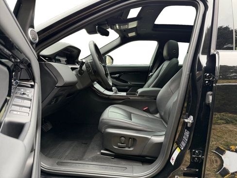 Certified 2025 Land Rover Range Rover Evoque S image 10