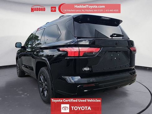 Certified 2024 Toyota Sequoia Platinum AWD/4WD image 3