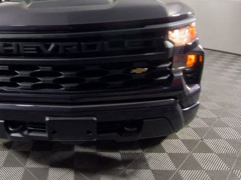 Used 2023 Chevrolet Silverado 1500 Custom image 5