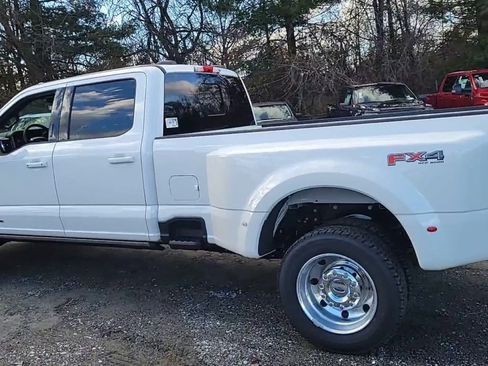 Used 2024 Ford F450 Lariat w/ Lariat Ultimate Package AWD/4WD image 10