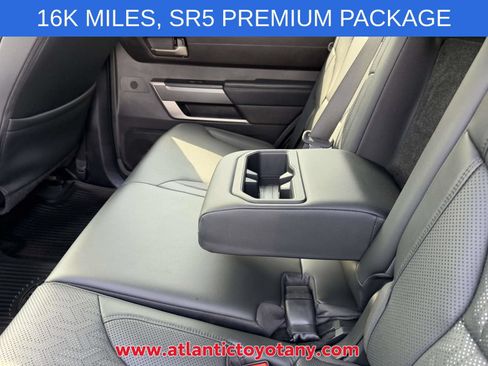 Used 2024 Toyota Sequoia SR5 w/ SR5 Premium Package AWD/4WD image 19